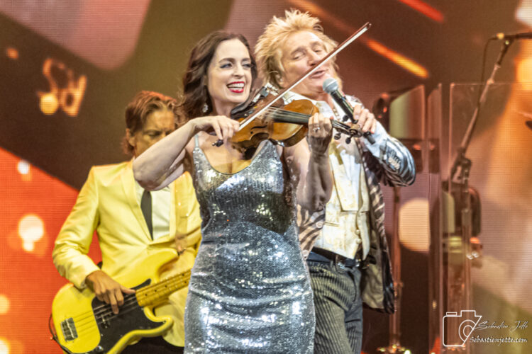 Rod Stewart maître suprême de la scène hier soir au Centre Bell