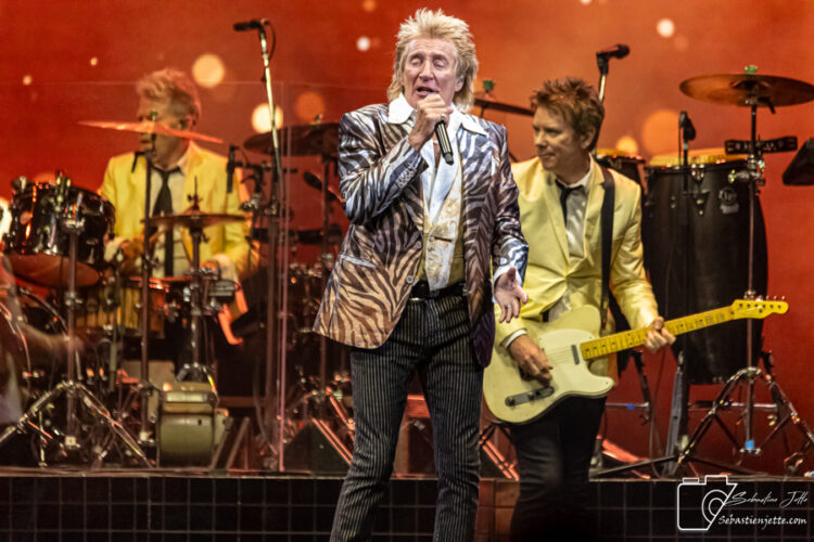 Rod Stewart maître suprême de la scène hier soir au Centre Bell