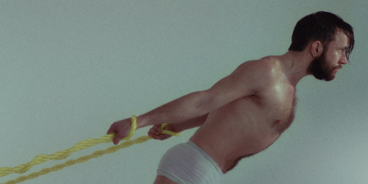 Mains moites : Une performance épique de Francis Ducharme à l’Agora de la danse