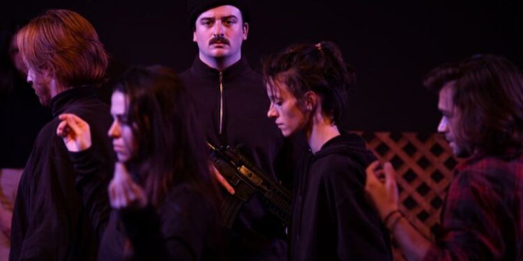 «Équinoxe» : 12 comédiens réunis pour un coup d’éclat !