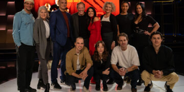 Derrière : Nico Racicot, Carmen Ferlan, Andreas Apergis, Stéphane Demers, Mélissa Désormeaux-Poulin, Isabelle Miquelon, Marie-Evelyne Lessard, Victoria Sanchez. Devant : Anthony Therrien, Laurie Babin, Maxime Gibeault, Henri Picard.