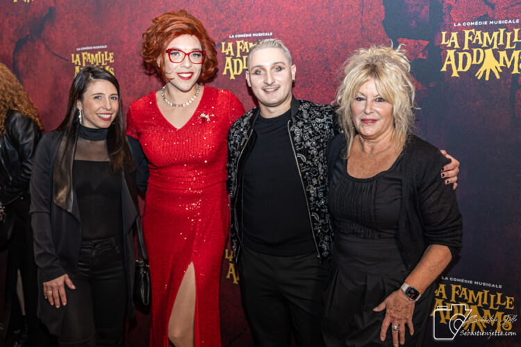 La comédie musicale «La famille Addams»: un spectacle grandiose avec des talents exceptionnels