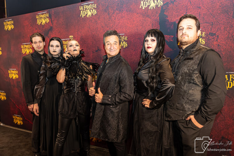 La comédie musicale «La famille Addams»: un spectacle grandiose avec des talents exceptionnels