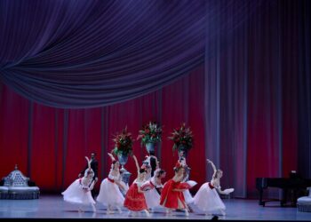 «La Dame aux Camélias» : une création éblouissante des Grands Ballets !
