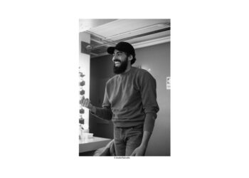 Québécois tabarnak, pour découvrir ou revisiter l’humour d’Adib Alkhalidey