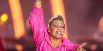 P!nk s’excuse et nous souhaite amour et santé