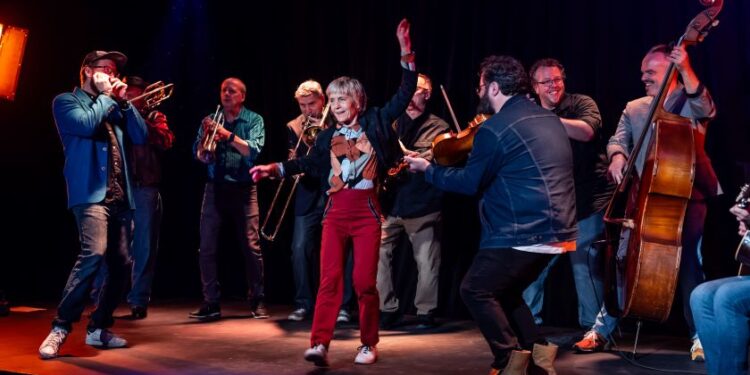 Domino! La Bottine souriante est de retour !