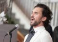 Entrevue – Vladimir Kornéev : voyage musical de Parapapam à Piaf