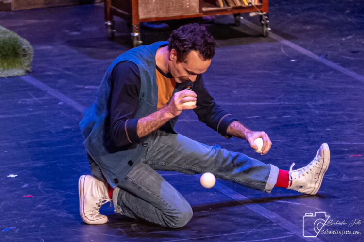 Découvrez les photos de Camping, le spectacle du temps des Fêtes!