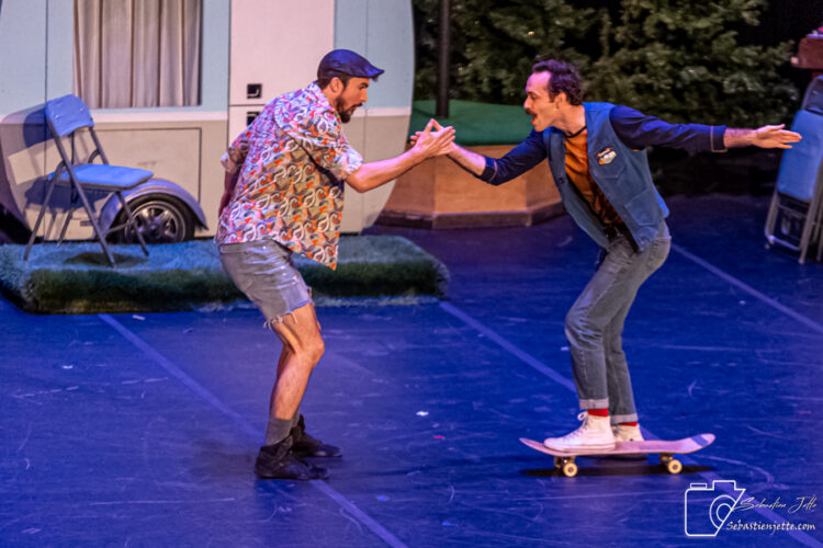 Découvrez les photos de Camping, le spectacle du temps des Fêtes!