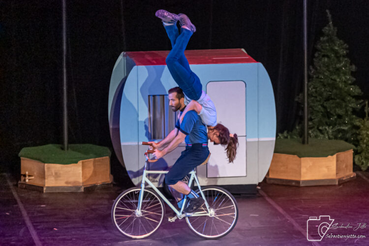 Découvrez les photos de Camping, le spectacle du temps des Fêtes!