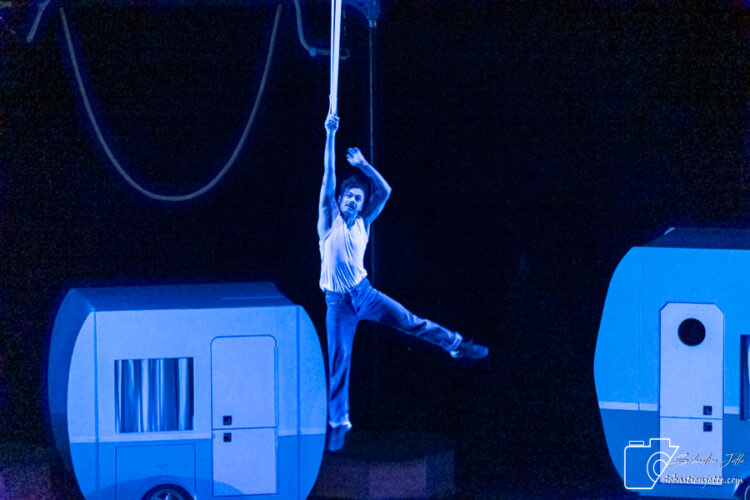 Découvrez les photos de Camping, le spectacle du temps des Fêtes!