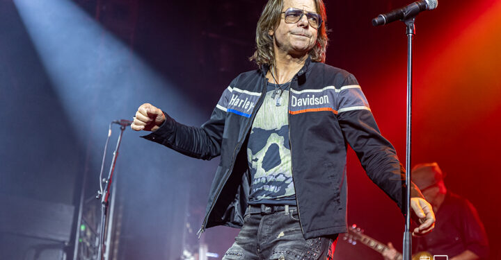 Sword et Anonymus enflamment le Théâtre Beanfield