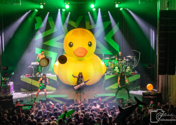 Alestorm : un drôle de navire arrive sur Sainte-Catherine