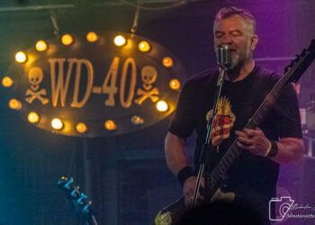 Wd-40 et Orloge Simard à guichet fermé aux Foufounes Électriques