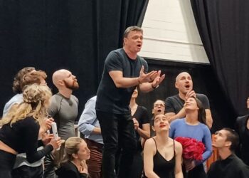 Rencontre avec Serge Postigo et l’équipe de la comédie musicale «Les Producteurs»