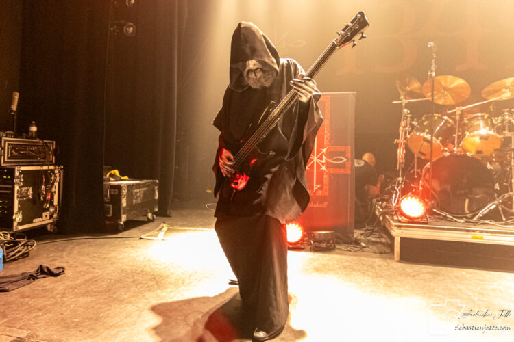 1349 enflamme Le Studio TD avec un spectacle de black métal intense