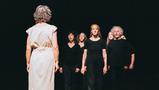 Chœur et chorégraphes d’André Pappathomas : une fusion magistrale à l’Agora de la Danse