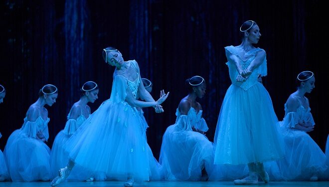 Giselle : Un chef-d’œuvre du ballet romantique revisité par les Grands Ballets Canadiens