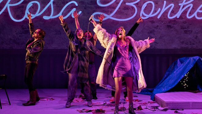 Vernon Subutex à l’Usine C : Un spectacle en demi-teinte