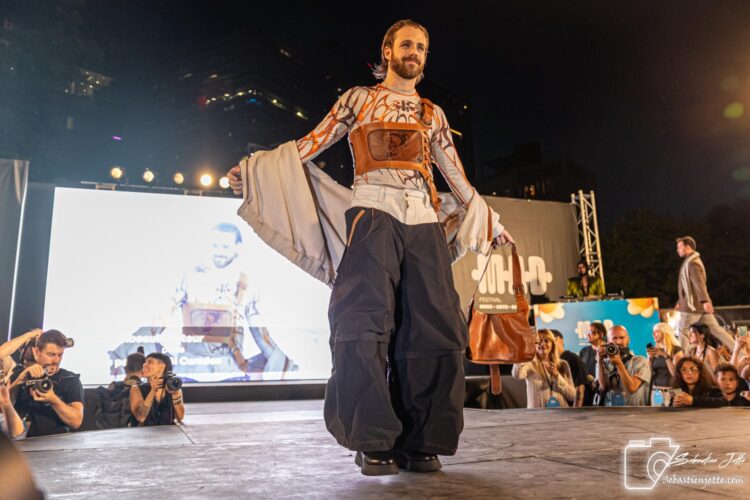 Défilé anniversaire : 65 ans marqués par la mode