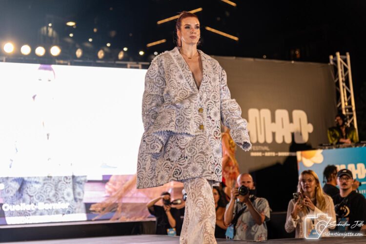 Défilé anniversaire : 65 ans marqués par la mode