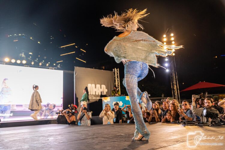 Défilé anniversaire : 65 ans marqués par la mode