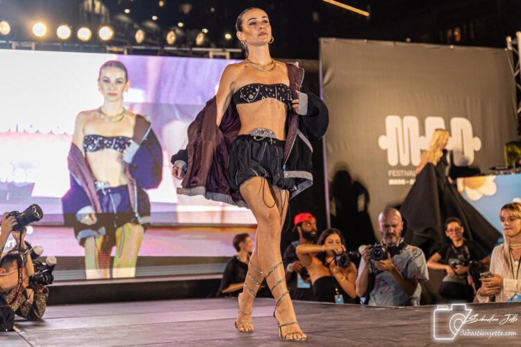 Défilé anniversaire : 65 ans marqués par la mode