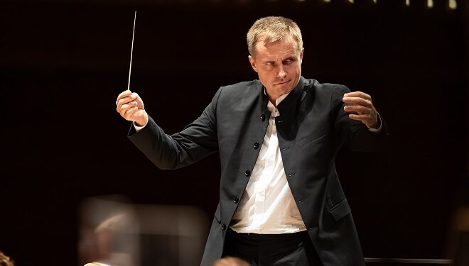 Illuminations et dopamine intense sous l’élégant Vasily Petrenko