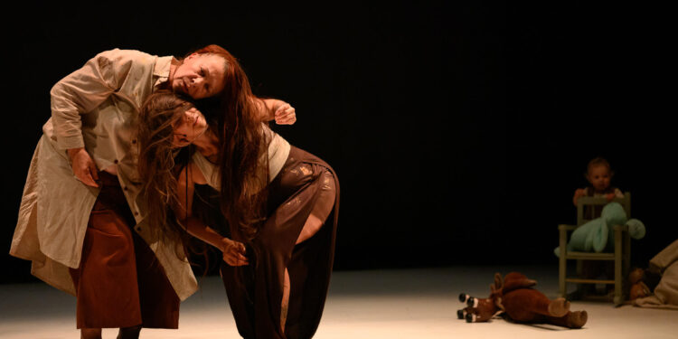 Soleil Launière nous transporte dans un voyage intergénérationnel