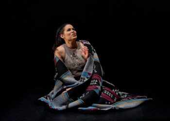 Wahsipekuk : Au-delà des montagnes – le passé et le présent se rencontre dans une célébration vibrante!