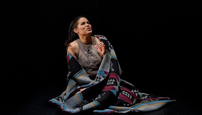 Wahsipekuk : Au-delà des montagnes – le passé et le présent se rencontre dans une célébration vibrante!