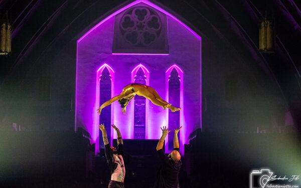 (Photos) Cabaret de cirque de novembre au Monastère