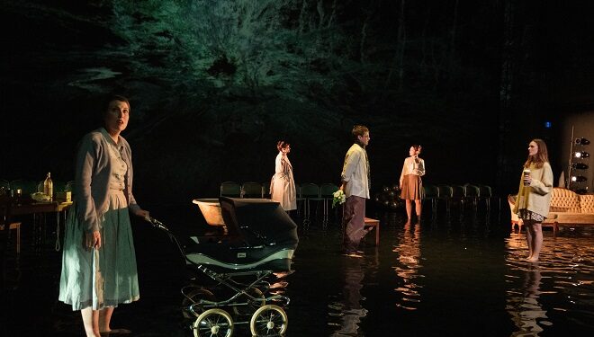 Anatomie d’un suicide: Réflexion sur la condition féminine à l’Usine C