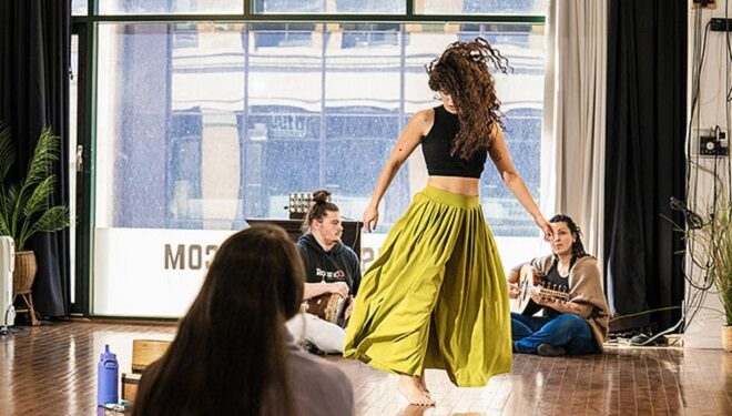 El kamar bi zaher : une invitation à découvrir la culture arabe!