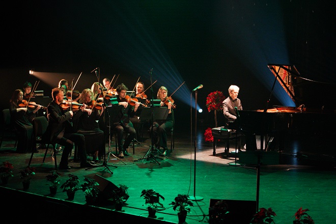 Un Piano pour Noël : Une symphonie de talents avec Stéphane Aubin et Vladimir Kornéev