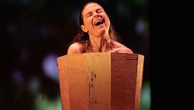 Humeurs de veuve : Marilyn Perreault livre une performance magistrale!