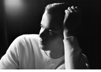 Le jeune chef d’orchestre Francis Choinière lance son premier album solo, Réflexions