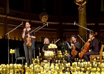 La musique en prière : Coldplay à la chandelle