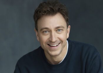 Benoit McGinnis prend la barre artistique du Théâtre du Rideau Vert