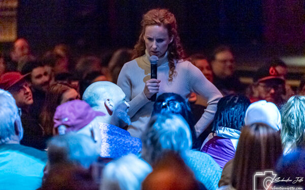 Silvi Tourigny embrase l’Olympia avec un premier one-woman-show incandescent