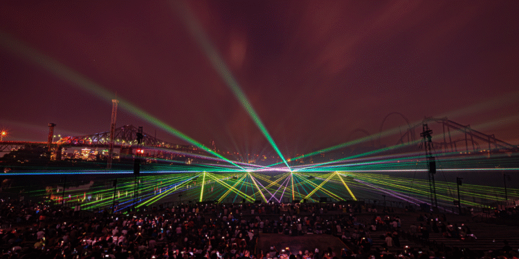 Hommage à Taylor Swift et pyrotechnie de haut vol à La Ronde