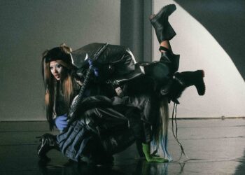 Face Rider : Un voyage queer, sauvage et déjanté au cœur du denim et du chaos