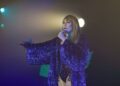 L&rsquo;univers pop et flamboyant : Jimmy Moore en Taylor Swift au Cabaret Mado