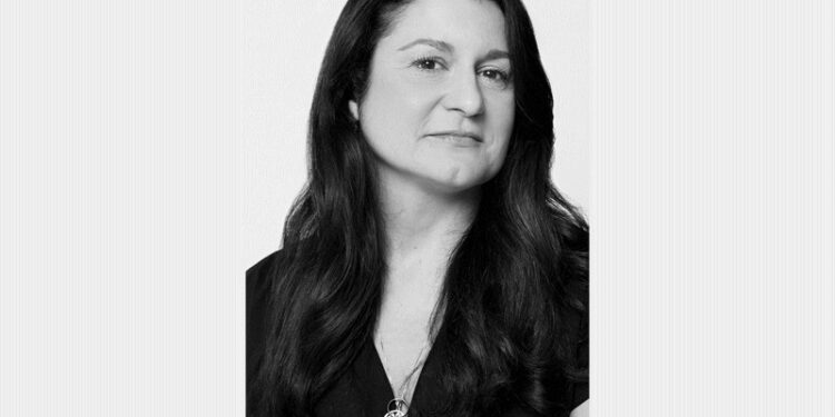 Helena – Tome 1 Les rêves piégés, les tribulations d’une femme lucide et résiliente.