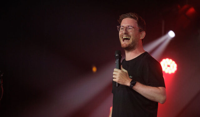 Interview avec Paul Taylor : entre deux langues, deux cultures… et beaucoup d’autodérision