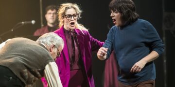 Serge Lama au scalpel : un théâtre qui saigne et qui chante