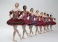 Les Trocks fêtent leurs 50 ans : du tutu, des pointes… et des moustaches !