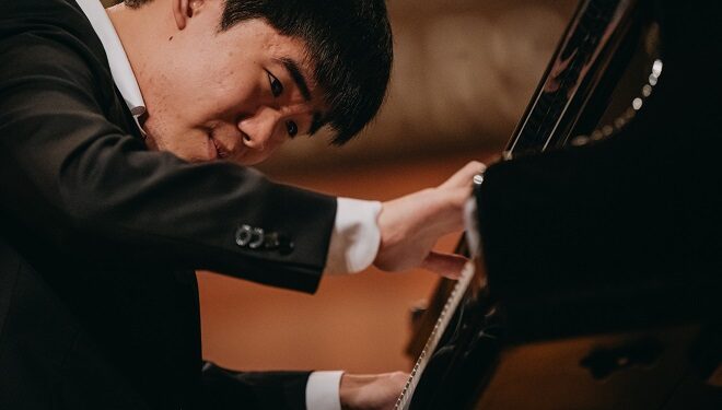 Sensationnelle finale : Kevin Chen et David Khrikuli dans le dernier droit ce soir au Concours Chopin