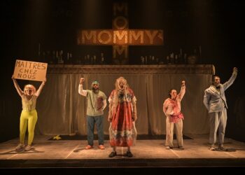 Une claque de théâtre-rap pur et dur: Mommy revient hanter les esprits!